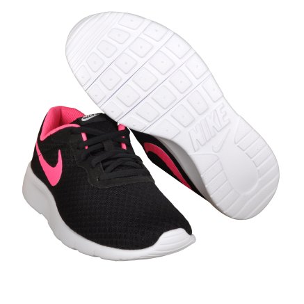 Girls nike tanjun black discount