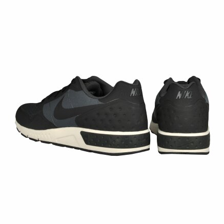 Nike Nightgazer LW Shoe