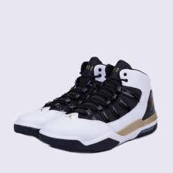 Eastbay jordan shop max aura