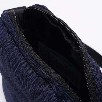 Сумка Champion Medium Shoulder Bag - 144753, фото 4 - интернет-магазин MEGASPORT