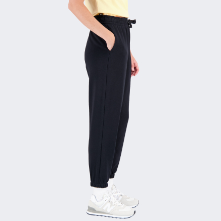 Спортивные штаны New Balance Essentials Reimagined Arch. Graphic Pant - 150425, фото 2 - интернет-магазин MEGASPORT