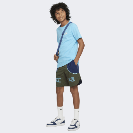 Футболка Nike детская B NSW TEE EMB FUTURA - 151237, фото 3 - интернет-магазин MEGASPORT