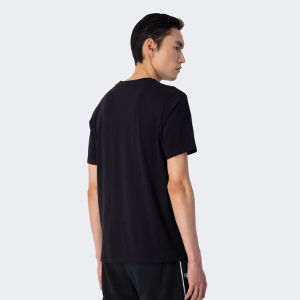 Футболка Champion crewneck t-shirt - 151297, фото 2 - интернет-магазин MEGASPORT