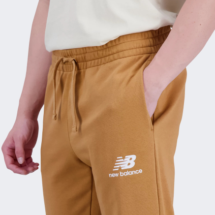 Спортивнi штани New Balance Essentials Stacked Logo Sweatpant - 154430, фото 4 - інтернет-магазин MEGASPORT
