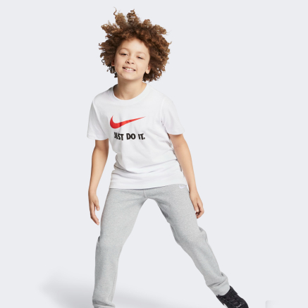 Футболка Nike детская B Nsw Tee Jdi Swoosh - 135372, фото 3 - интернет-магазин MEGASPORT