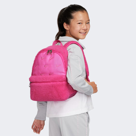 Рюкзак Nike Y NK BRSLA JDI MINI BKPK - SHERPA - 160592 Рюкзак Nike Y NK BRSLA JDI MINI BKPK - SHERPA - 160592