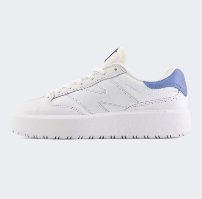 Кросівки New Balance model 302 - 163936, фото 1 - інтернет-магазин MEGASPORT