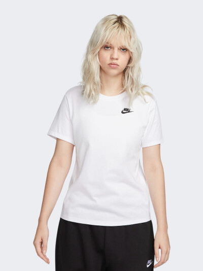 Футболка Nike W NSW CLUB SS TEE - 154508, фото 1 - інтернет-магазин MEGASPORT