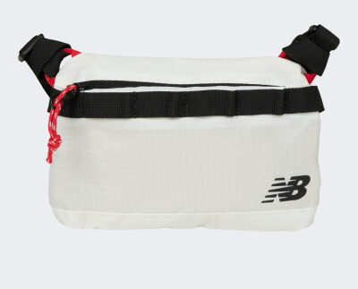 Сумка New Balance ESSENTIALS Sling Bag - 171377, фото 1 - интернет-магазин MEGASPORT