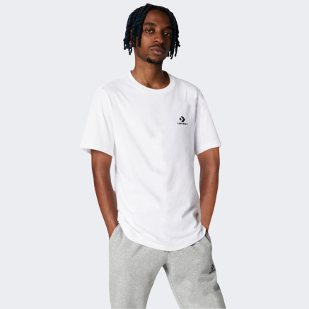 Футболка Converse STANDARD FIT LEFT CHEST STAR CHEV EMB TEE - 151160, фото 1 - интернет-магазин MEGASPORT