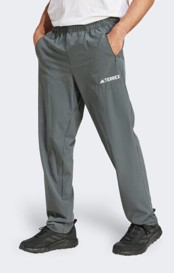 Спортивные штаны Adidas MT ESS PANTS - 171452, фото 1 - интернет-магазин MEGASPORT