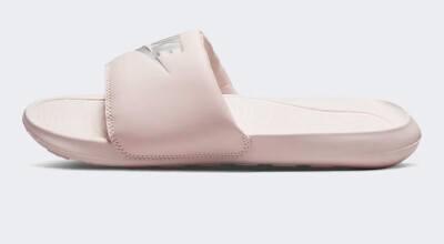 Шлепанцы Nike Victori One - 135314, фото 1 - интернет-магазин MEGASPORT