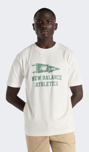 Футболка New Balance Varsity Pennant T-Shirt - 173509, фото 1 - інтернет-магазин MEGASPORT