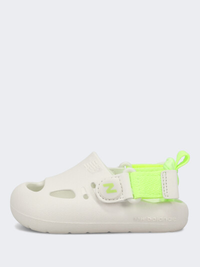 Сандалі New Balance model 8811 - 173523, фото 1 - інтернет-магазин MEGASPORT
