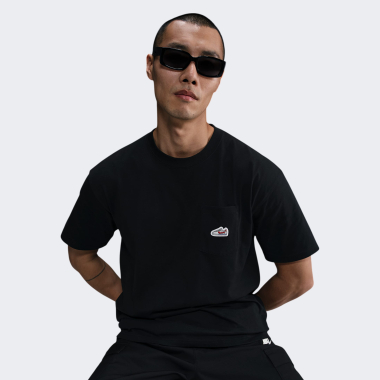 Футболка Nike U NSW TEE M90 SNKR PTCH PKT 2 - 173704, фото 1 - интернет-магазин MEGASPORT