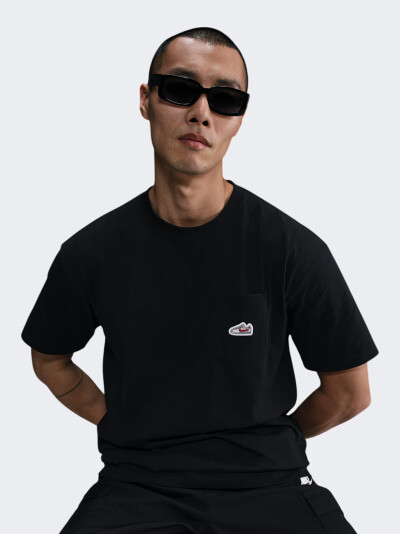 Футболка Nike U NSW TEE M90 SNKR PTCH PKT 2 - 173704, фото 1 - інтернет-магазин MEGASPORT