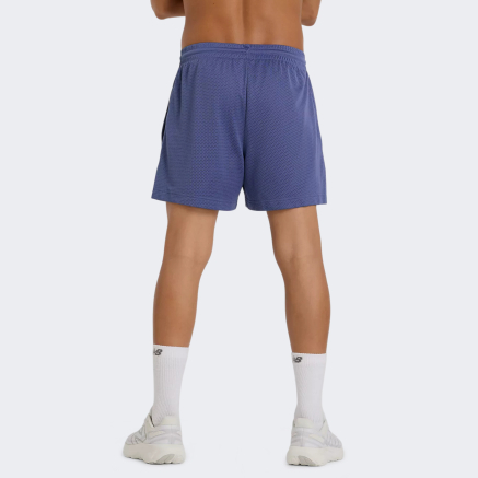 Шорти New Balance Heritage Mesh Graphic Short 5" - 173757, фото 2 - інтернет-магазин MEGASPORT