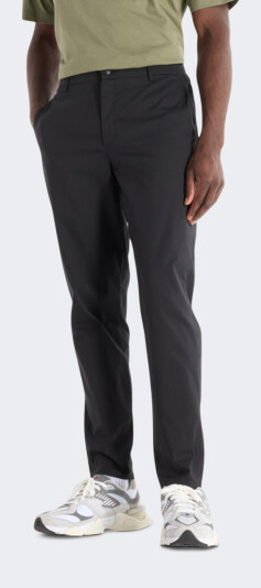 Спортивные штаны New Balance Athl. Standard Tapered Pant 30" Pant - 171382, фото 1 - интернет-магазин MEGASPORT