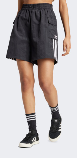 Шорти Adidas Originals 3S CARGO SHORTS - 173075, фото 1 - інтернет-магазин MEGASPORT