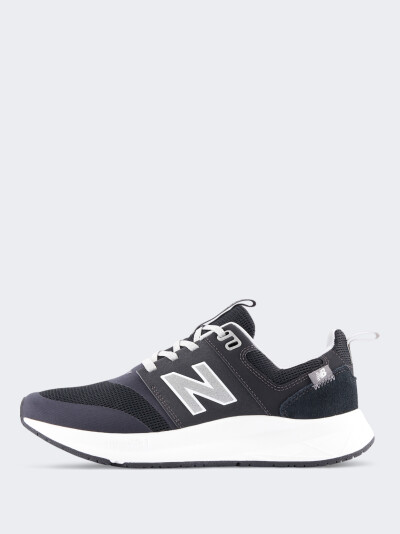 Кросівки New Balance model 900 - 174563, фото 1 - інтернет-магазин MEGASPORT