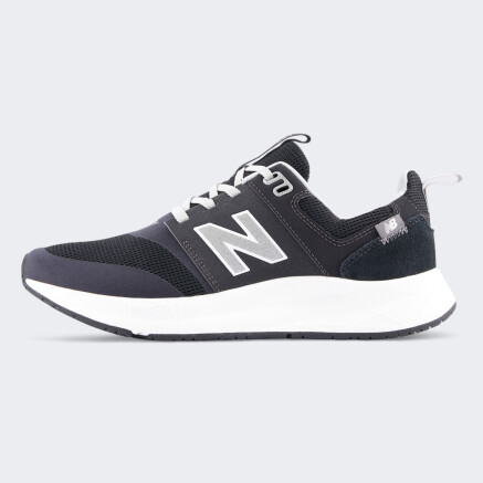 Кросівки New Balance model 900 - 174563, фото 1 - інтернет-магазин MEGASPORT