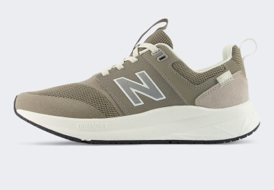 Кроссовки New Balance model 900 - 174564, фото 1 - интернет-магазин MEGASPORT