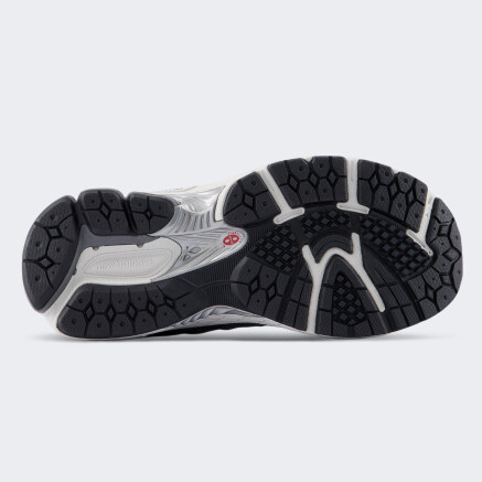 Кросівки New Balance дитячі model 2002R - 174592, фото 4 - інтернет-магазин MEGASPORT