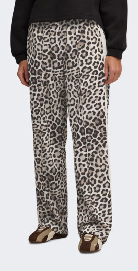 Спортивные штаны Puma T7 LEO LUXE AOP Straight Pants op - 174622, фото 1 - интернет-магазин MEGASPORT
