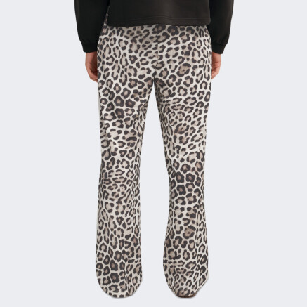Спортивнi штани Puma T7 LEO LUXE AOP Straight Pants op - 174622, фото 2 - інтернет-магазин MEGASPORT
