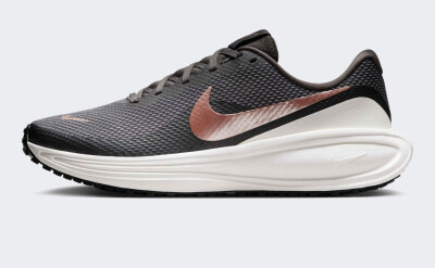 Кроссовки Nike W REVOLUTION 8 - 174693, фото 1 - интернет-магазин MEGASPORT