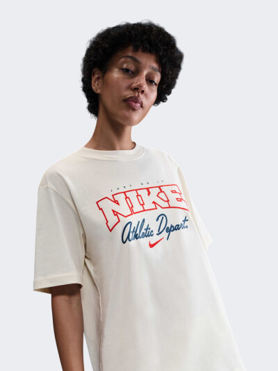 Футболка Nike W NSW SS TEE B2S OC - 174835, фото 1 - інтернет-магазин MEGASPORT