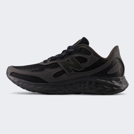 Кросівки New Balance model ARISTX4 - 174899, фото 1 - інтернет-магазин MEGASPORT