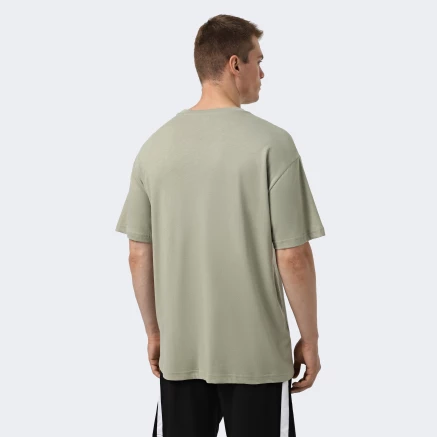 Футболка Puma ESS Relaxed Small No. 1 Logo Tee - 173962, фото 2 - інтернет-магазин MEGASPORT