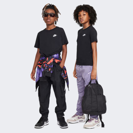 Футболка Nike K NSW TEE EMB FUTURA LBR - 175363, фото 3 - інтернет-магазин MEGASPORT