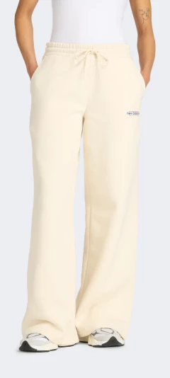 Спортивнi штани New Balance Reimagined Fleece Wide Leg Pant - 175567, фото 1 - інтернет-магазин MEGASPORT