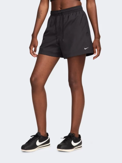 Шорти Nike W NSW MR ESSNTL WVN SHORT - 173201, фото 1 - інтернет-магазин MEGASPORT