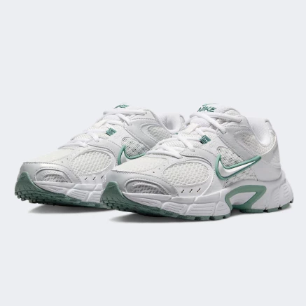 Кросівки Nike W V5 RNR - 176644, фото 2 - інтернет-магазин MEGASPORT