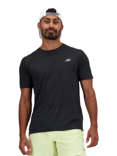 Футболка New Balance Athletics T-Shirt 173879 купити в MEGASPORT, фото 1 Футболка New Balance Athletics T-Shirt - 173879, фото 1 - інтернет-магазин MEGASPORT