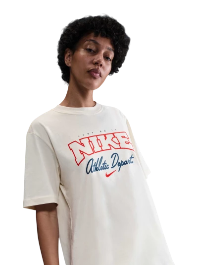 Футболка Nike W NSW SS TEE B2S OC - 174835 Футболка Nike W NSW SS TEE B2S OC - 174835