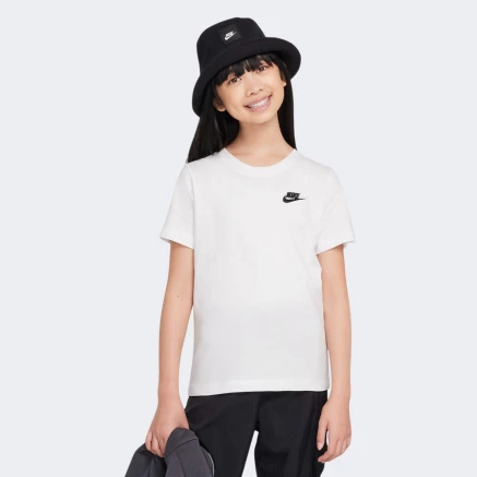 Футболка Nike K NSW TEE EMB FUTURA LBR - 172892 Футболка Nike K NSW TEE EMB FUTURA LBR - 172892