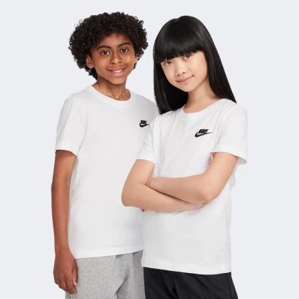 Футболка Nike K NSW TEE EMB FUTURA LBR - 172892 Футболка Nike K NSW TEE EMB FUTURA LBR - 172892