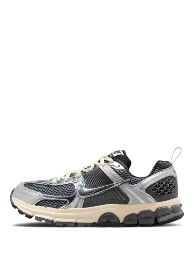 Кросівки Nike VOMERO 5 BG 1 - 179880