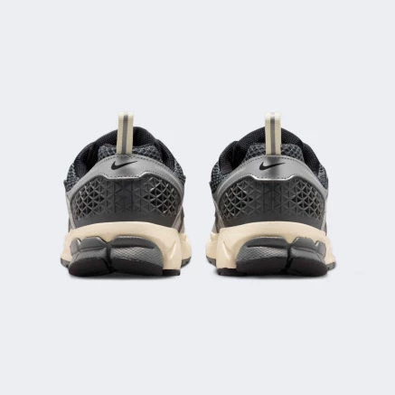 Кросівки Nike VOMERO 5 BG 1 - 179880