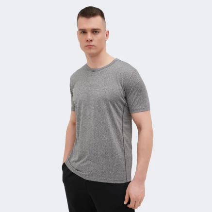 Футболка Champion SS Tee - 170684 Футболка Champion SS Tee - 170684