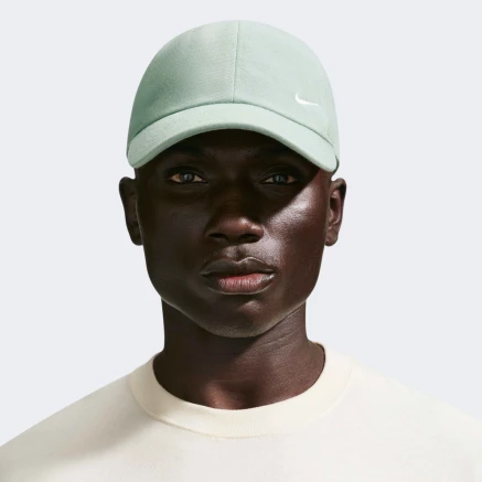 Кепка Nike U NK CLUB CAP U CB SM SWSH L - 180631 Кепка Nike U NK CLUB CAP U CB SM SWSH L - 180631