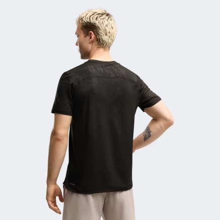 Футболка Puma M CLOUDSPUN EMBOSSED TEE - 183907 Футболка Puma M CLOUDSPUN EMBOSSED TEE - 183907
