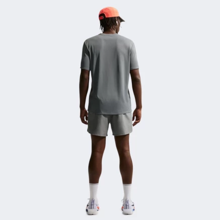 Футболка Nike M NK DF UV MILER SS - 186060 Футболка Nike M NK DF UV MILER SS - 186060